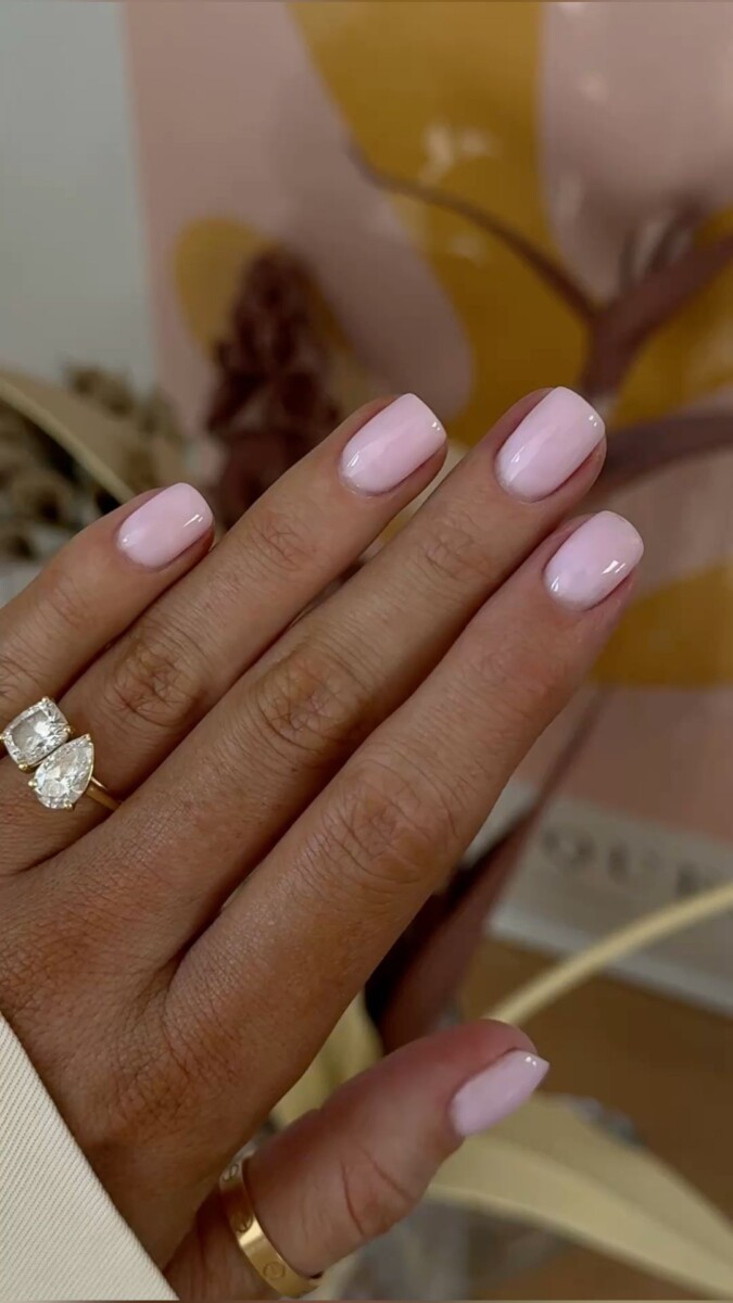 Manucure Rose Poudré Douce