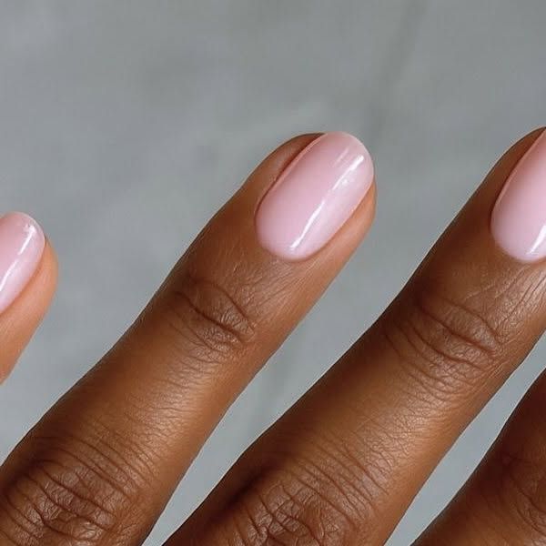 Manucure Rose Poudré Douce