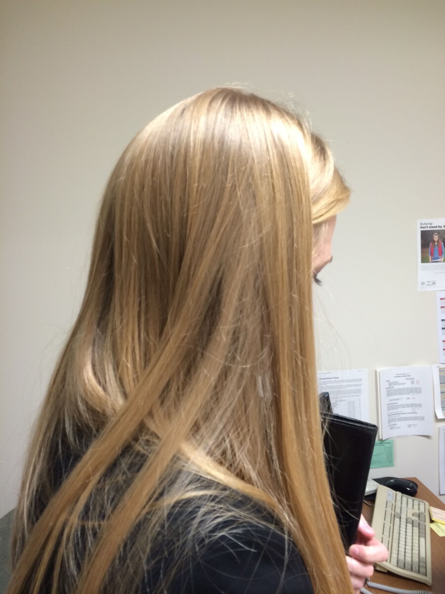 Cheveux Blonds Dorés Éclatants