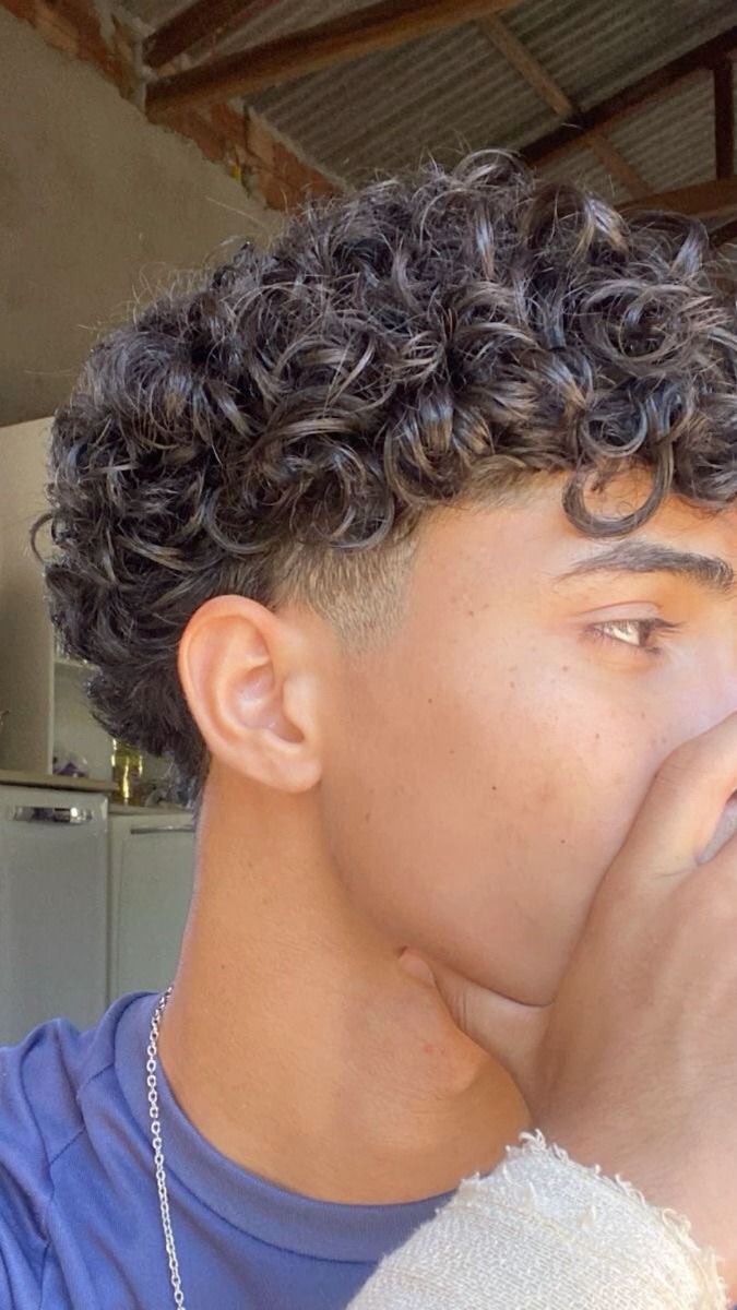 Coupe Cheveux Bouclés Homme